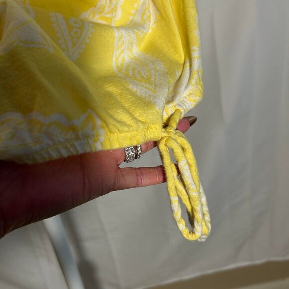 Sonoma Top Yellow/White Size 1X Elastic on bottom and sleeve - Picture 3 of 6
